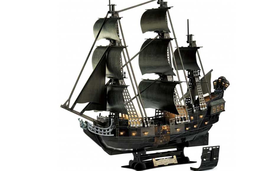 3D Puzzle REVELL 00155 - Black Pearl (LED Edition)