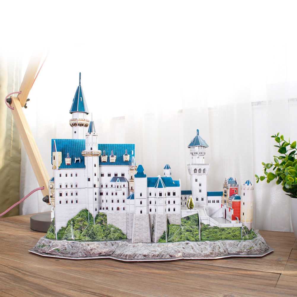 3D Puzzle REVELL 00205 - Neuschwanstein Castle