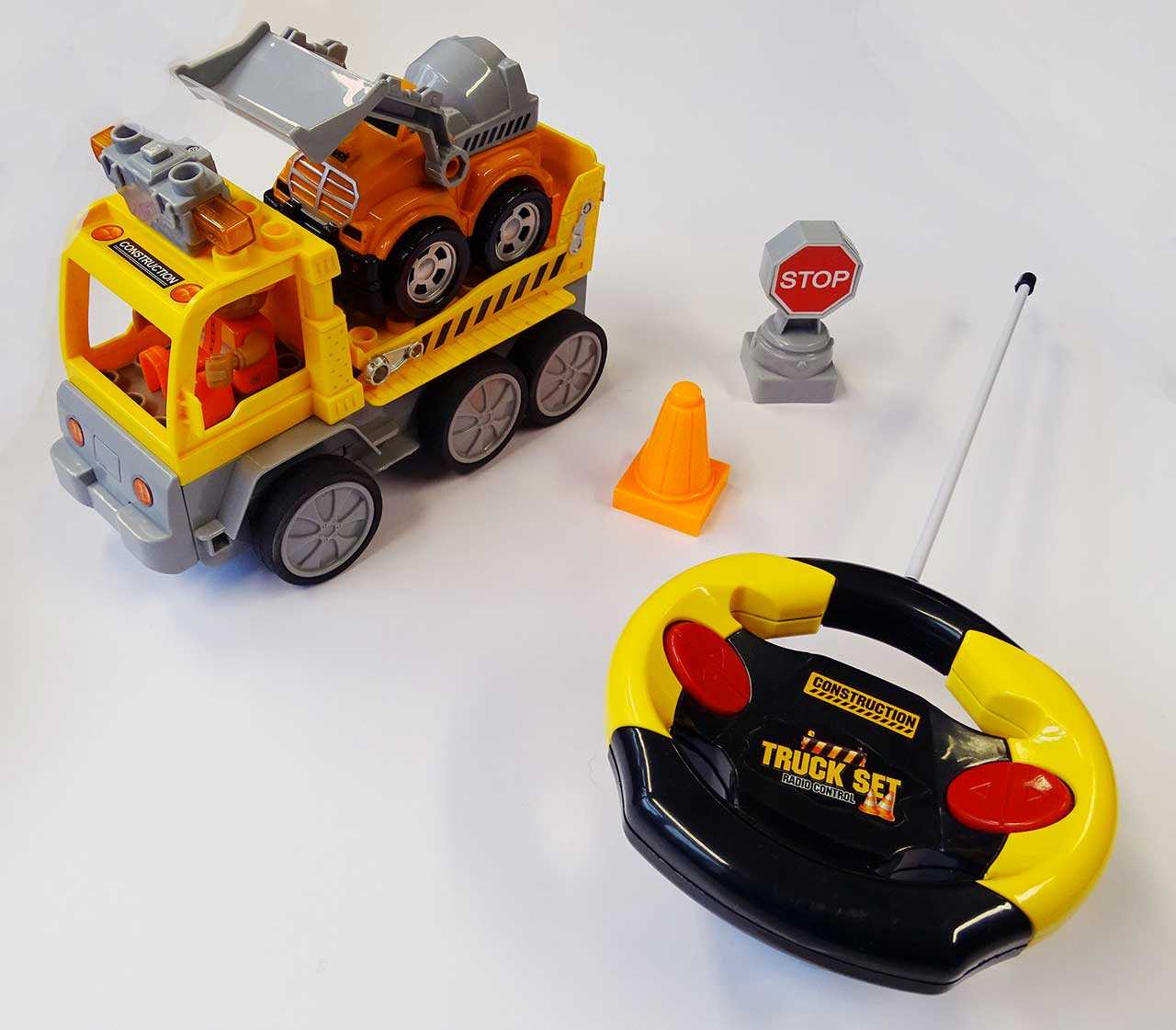 Autíčko REVELL 23003 JUNIOR - Tow Loader with excavator - 40 MHz