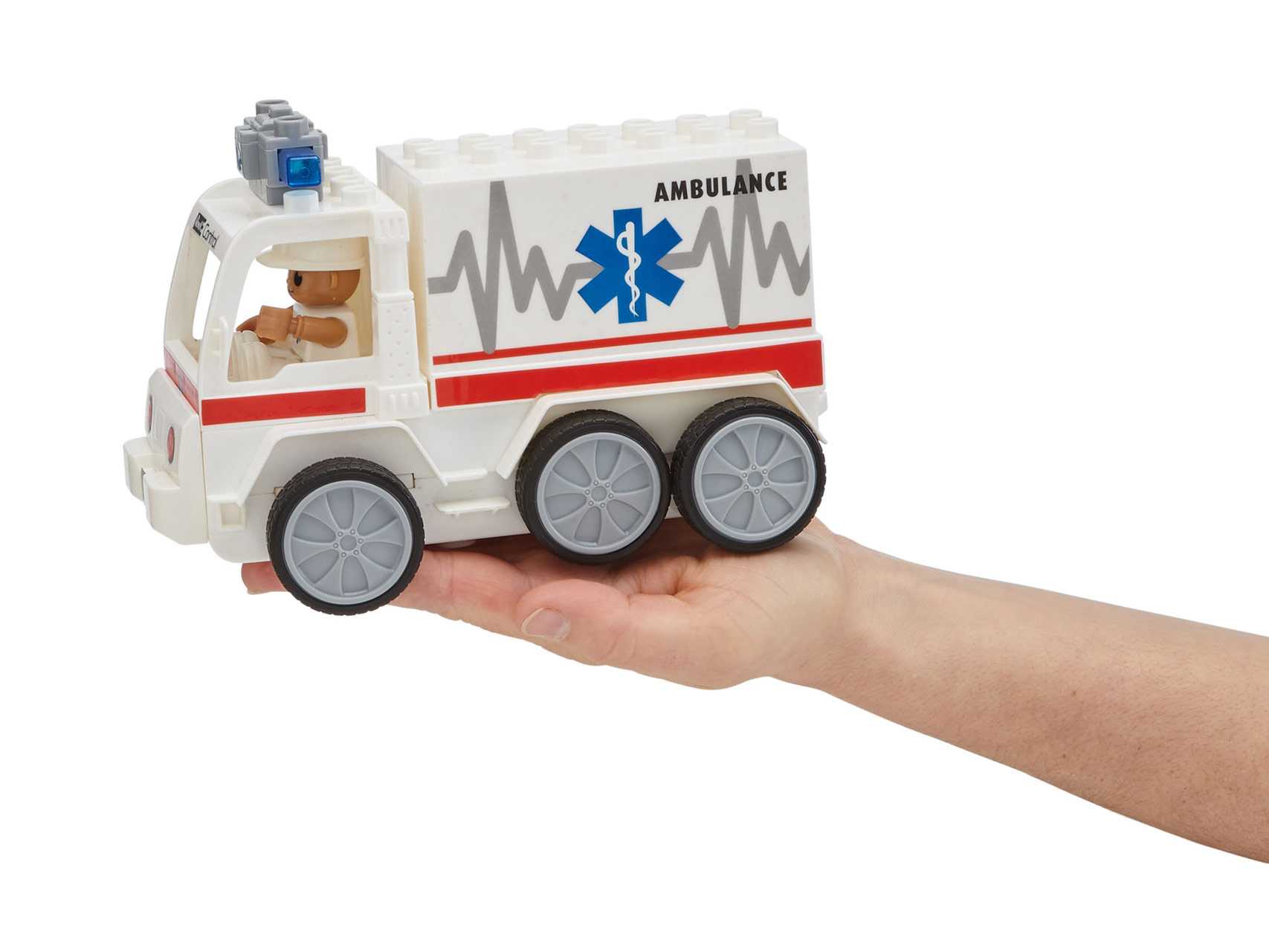 Autíčko REVELL 23013 JUNIOR - Ambulance - 27 MHz