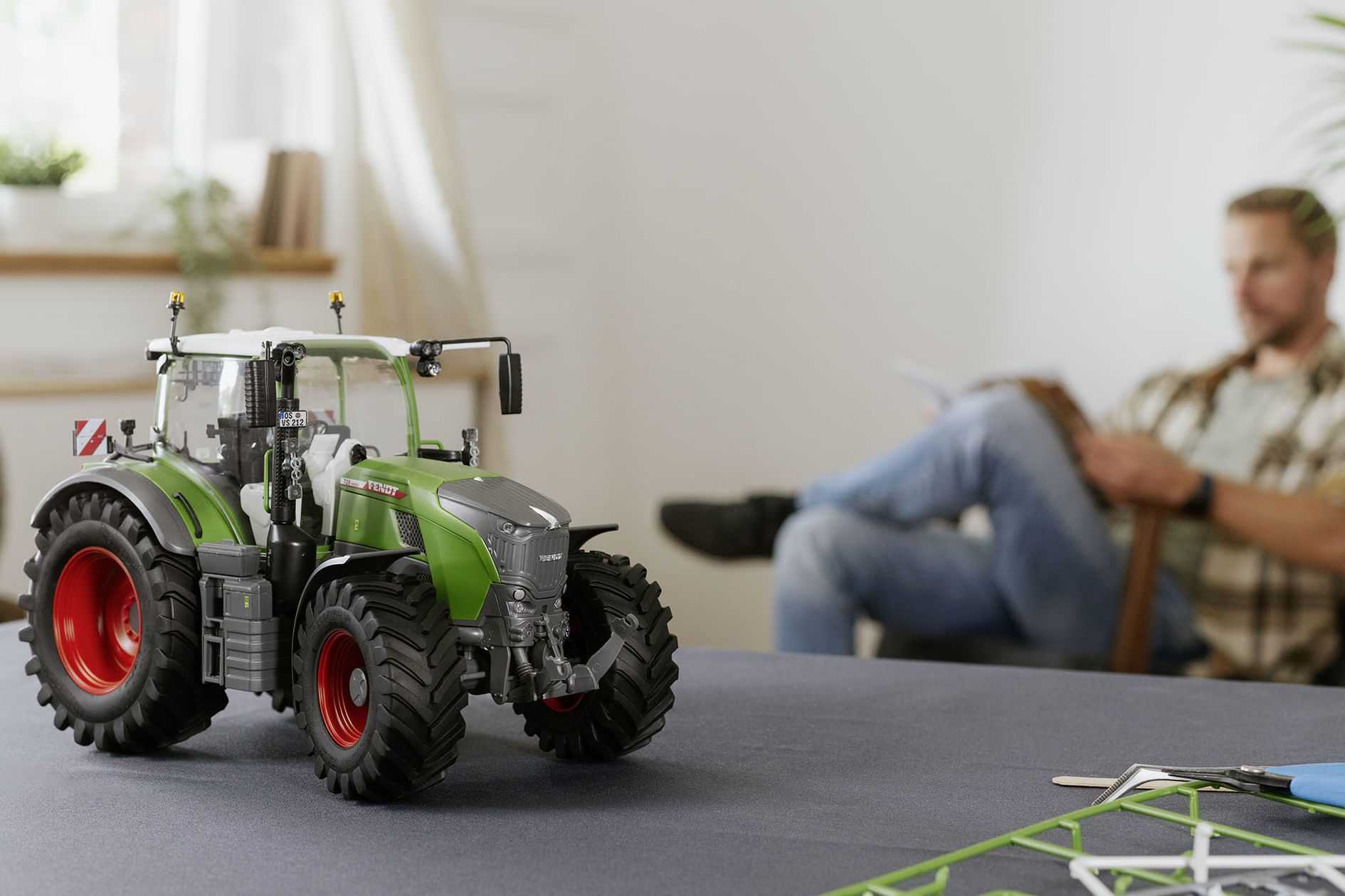 EasyClick traktor 07827 - Fendt 728 Vario easy-click-system (1:20)