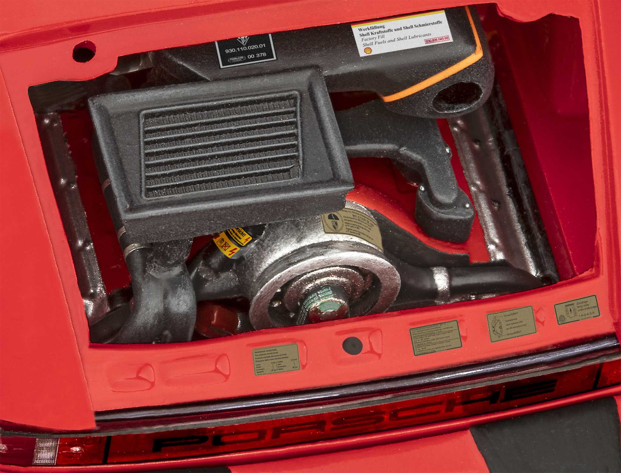 Gift-Set auto 05634 - Porsche 911 Turbo (50th Anniversary) (1:24)