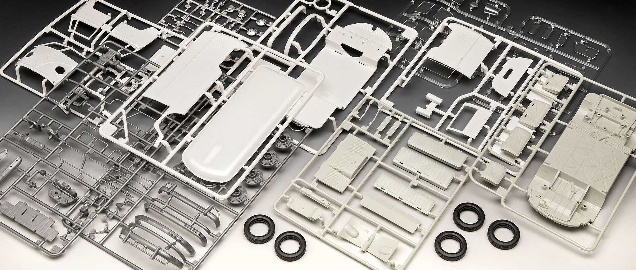 ModelSet auto 67726 - VW T1 Panel Van (Gulf Decoration) (1:24)