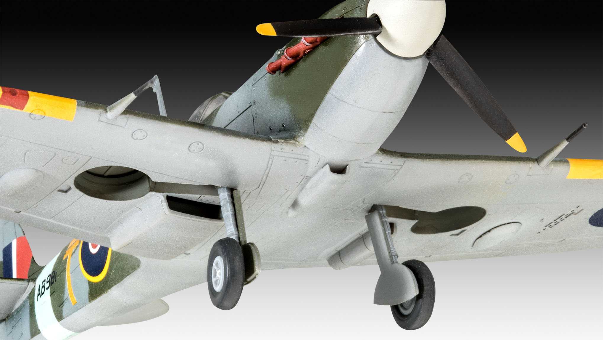 ModelSet letadla 63710 - Bf109G-10 & Spitfire Mk.V (1:72)