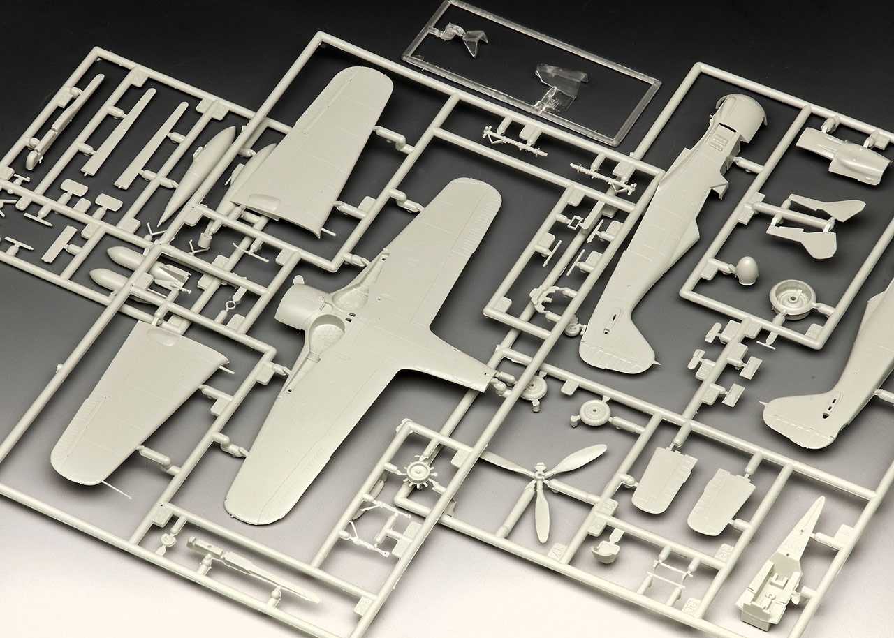 ModelSet letadlo 63898 - Focke Wulf Fw190 F-8 (1:72)