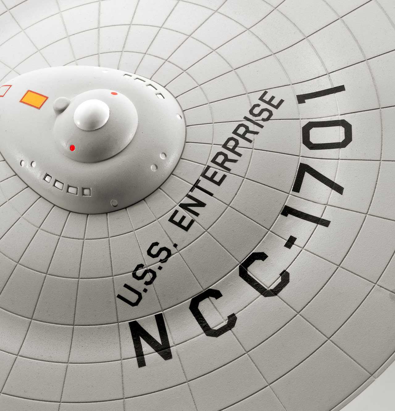 Plastic ModelKit Star Trek 04991 - U.S.S. Enterprise NCC-1701 (TOS) (1:600)