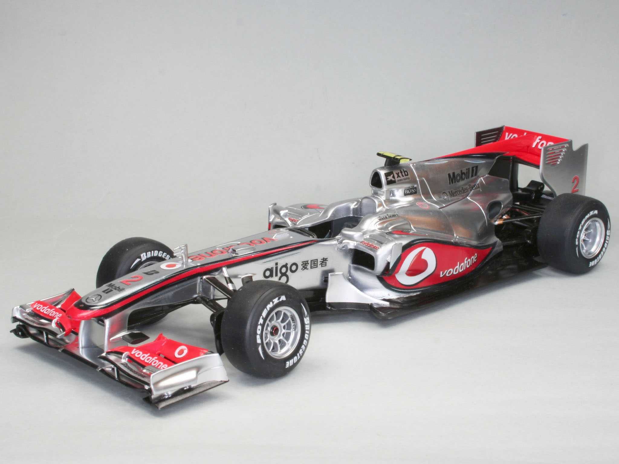 Plastic ModelKit auto 07096 - Vodafone McLaren Mercedes MP4-25 "L.Hamilton" (1:24)