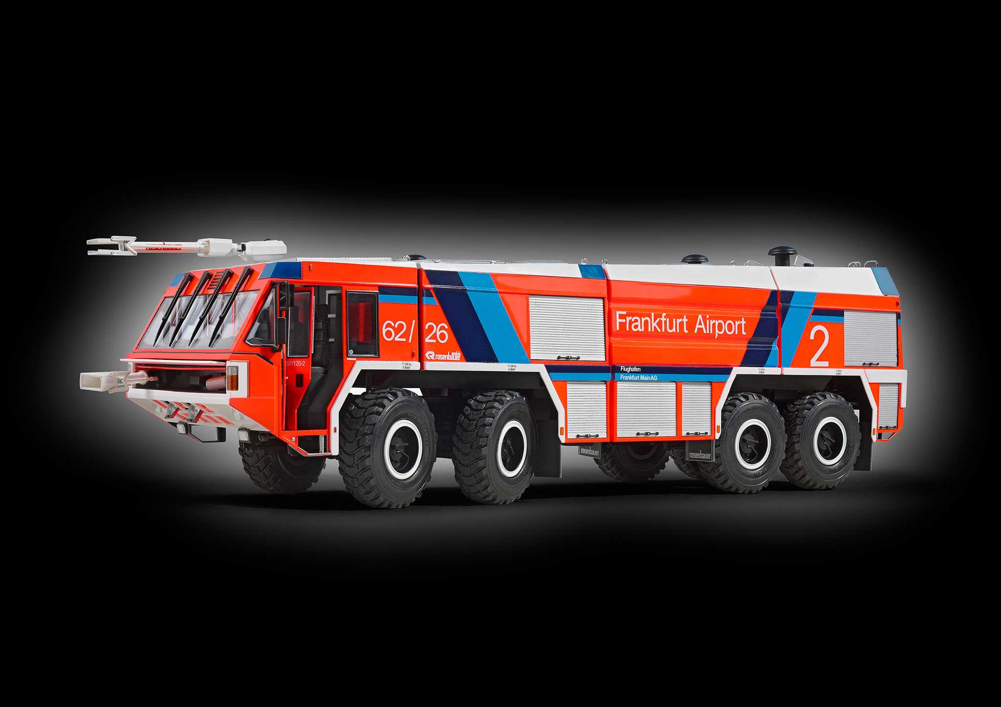 Plastic ModelKit auto 07747 - GFLF Simba 8x8 (1:24)