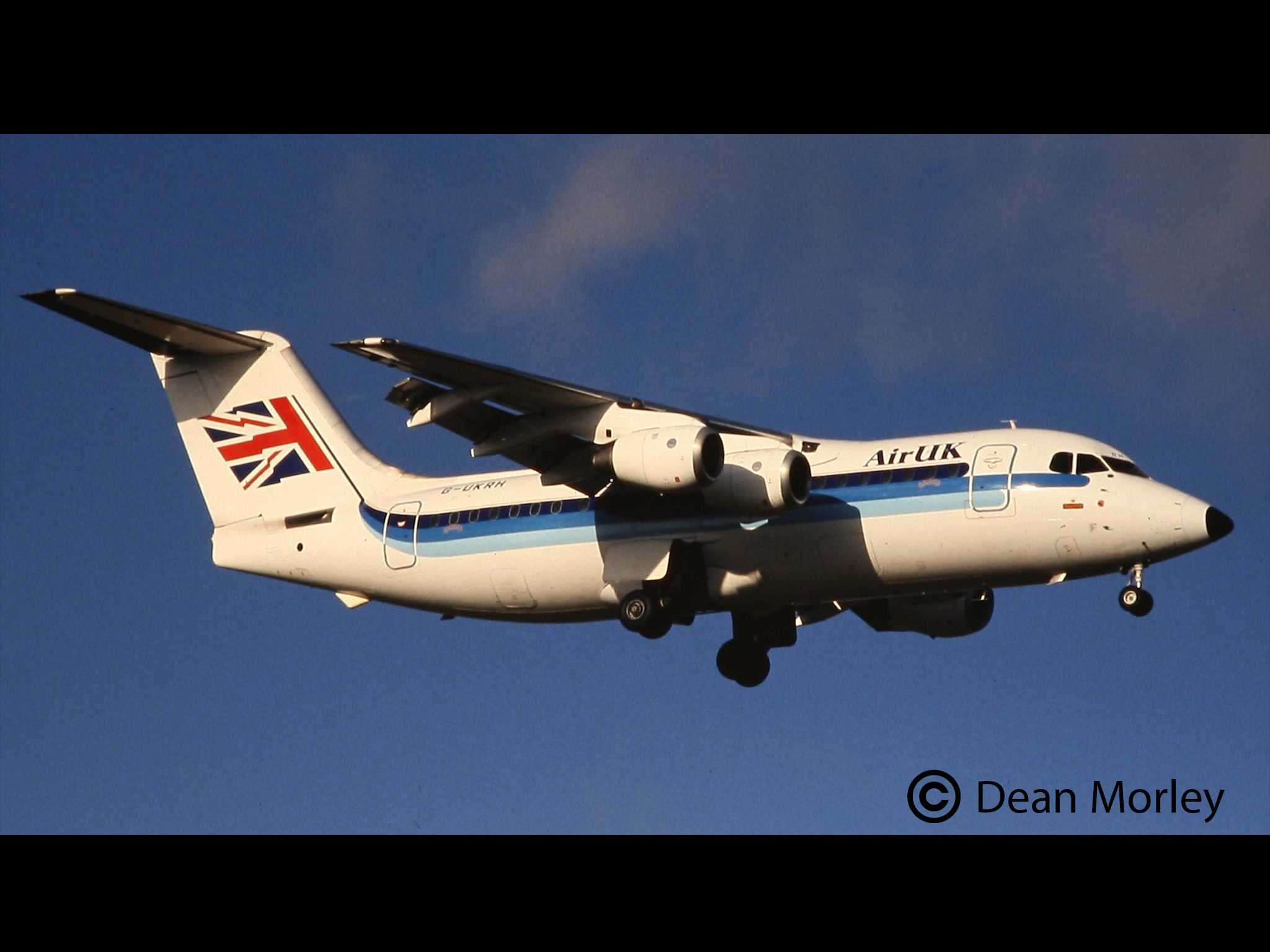Plastic ModelKit letadlo 03791 - Bae 146 (RJ85) (1:144)