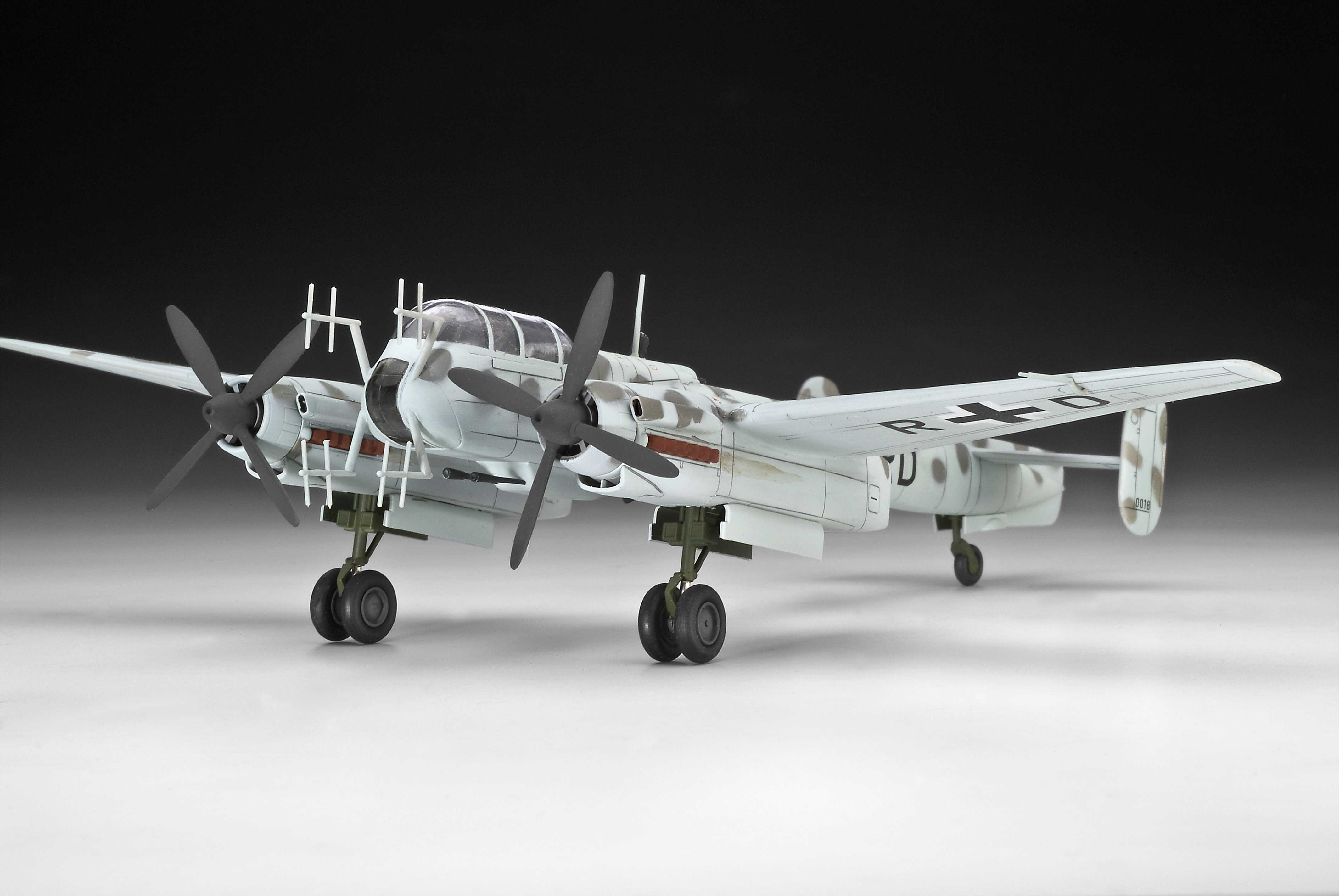 Plastic ModelKit letadlo 03798 - Arado AR-240 (1:72)