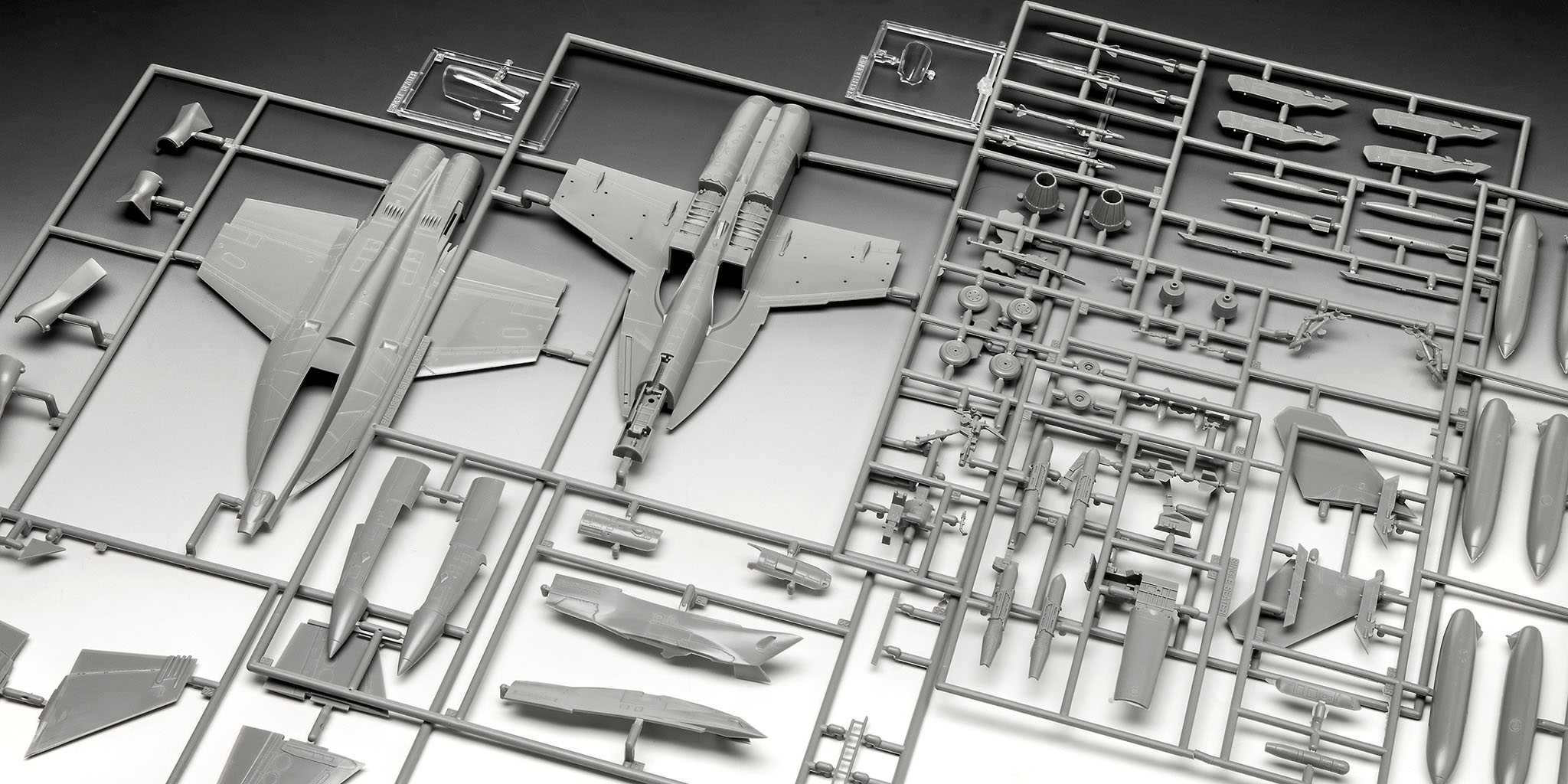Plastic ModelKit letadlo 03834 - F/A18F Super Hornet (1:72)