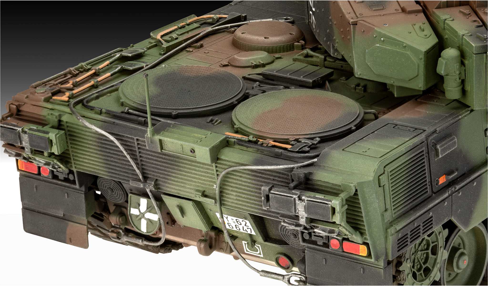 Plastic ModelKit tank 03360 - Leopard 2A7A1 (1:35)