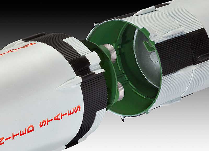 Plastic ModelKit vesmír 04909 - Saturn V (1:144)