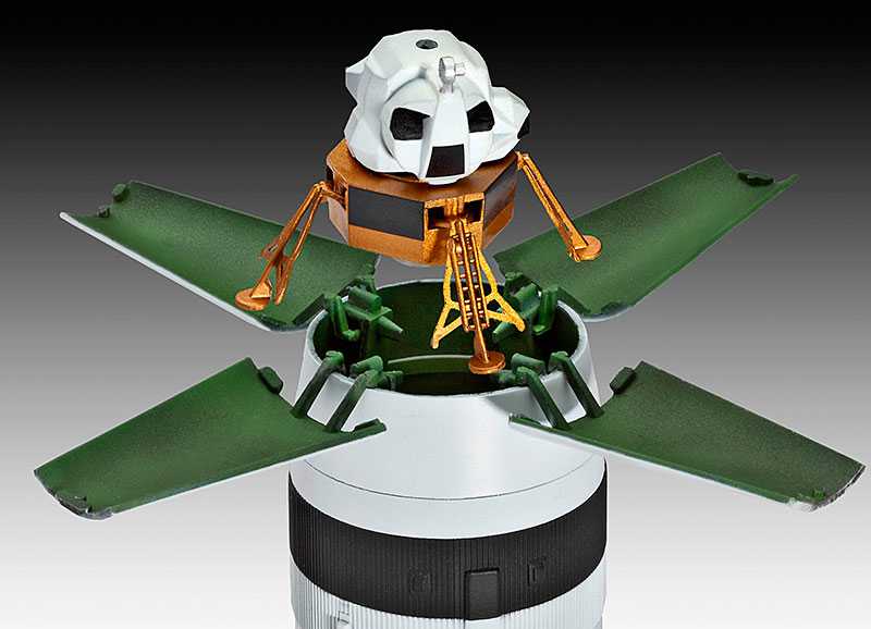 Plastic ModelKit vesmír 04909 - Saturn V (1:144)