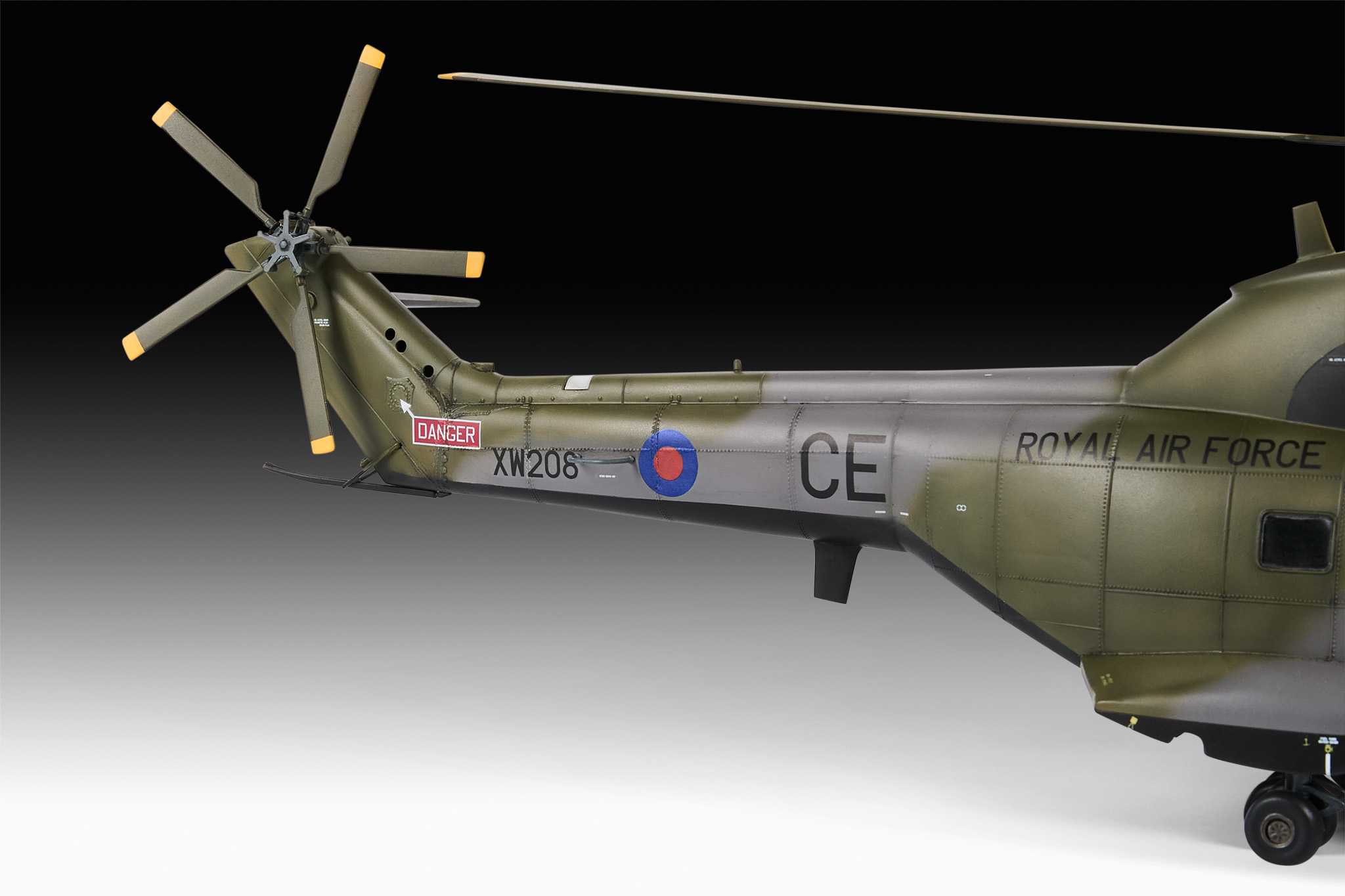 Plastic ModelKit vrtulník 03758 - SA 330/Westland Puma HC.1 (1:32)