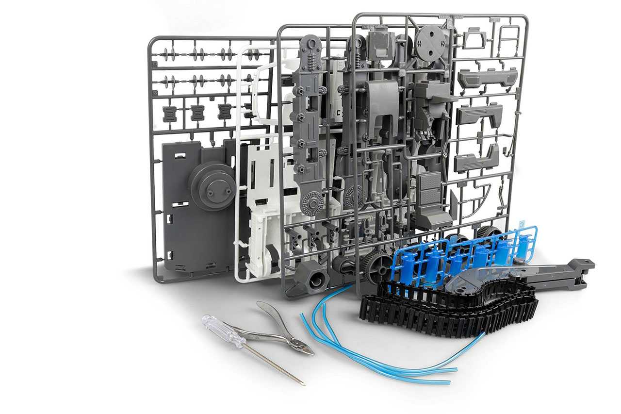 Revell Engineers 21305 - Hydraulic Excavator 3in1 (1:24)