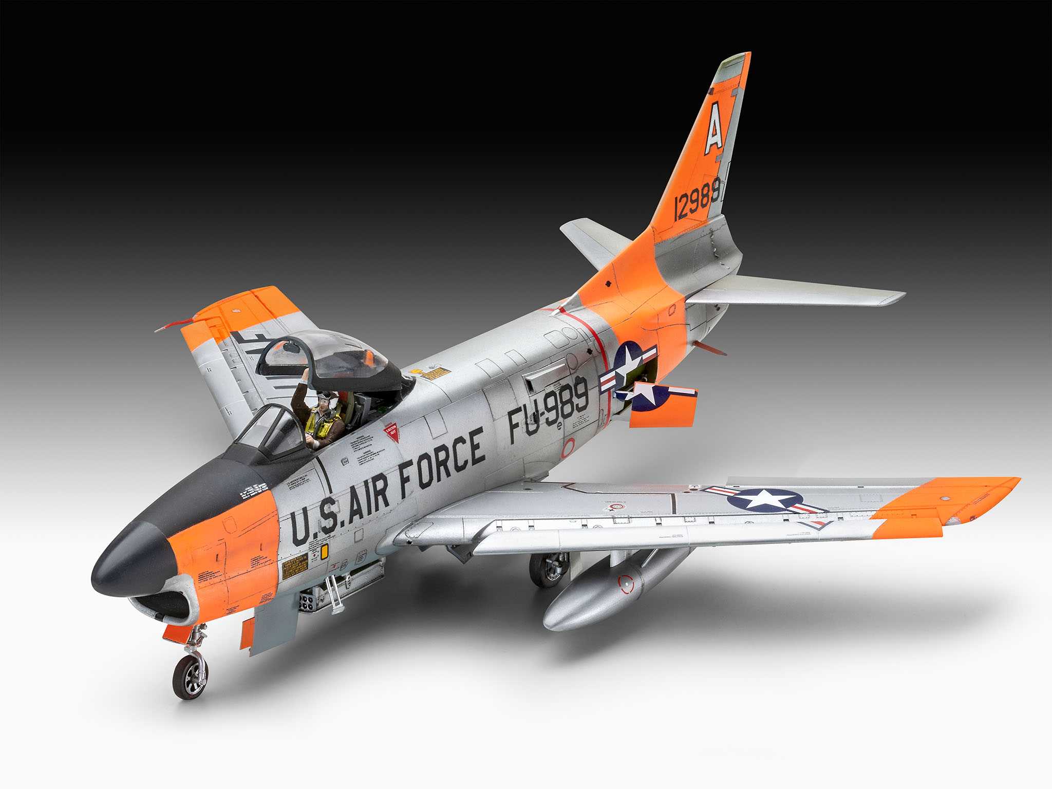Plastic ModelKit letadlo 03832 - F-86D Dog Sabre (1:48)