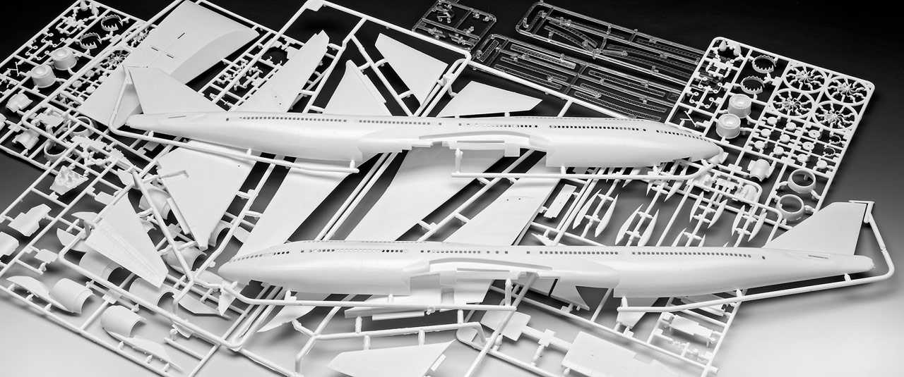 Plastic ModelKit letadlo 03891 - Boeing 747-8 Lufthansa "New Livery" (1:144)