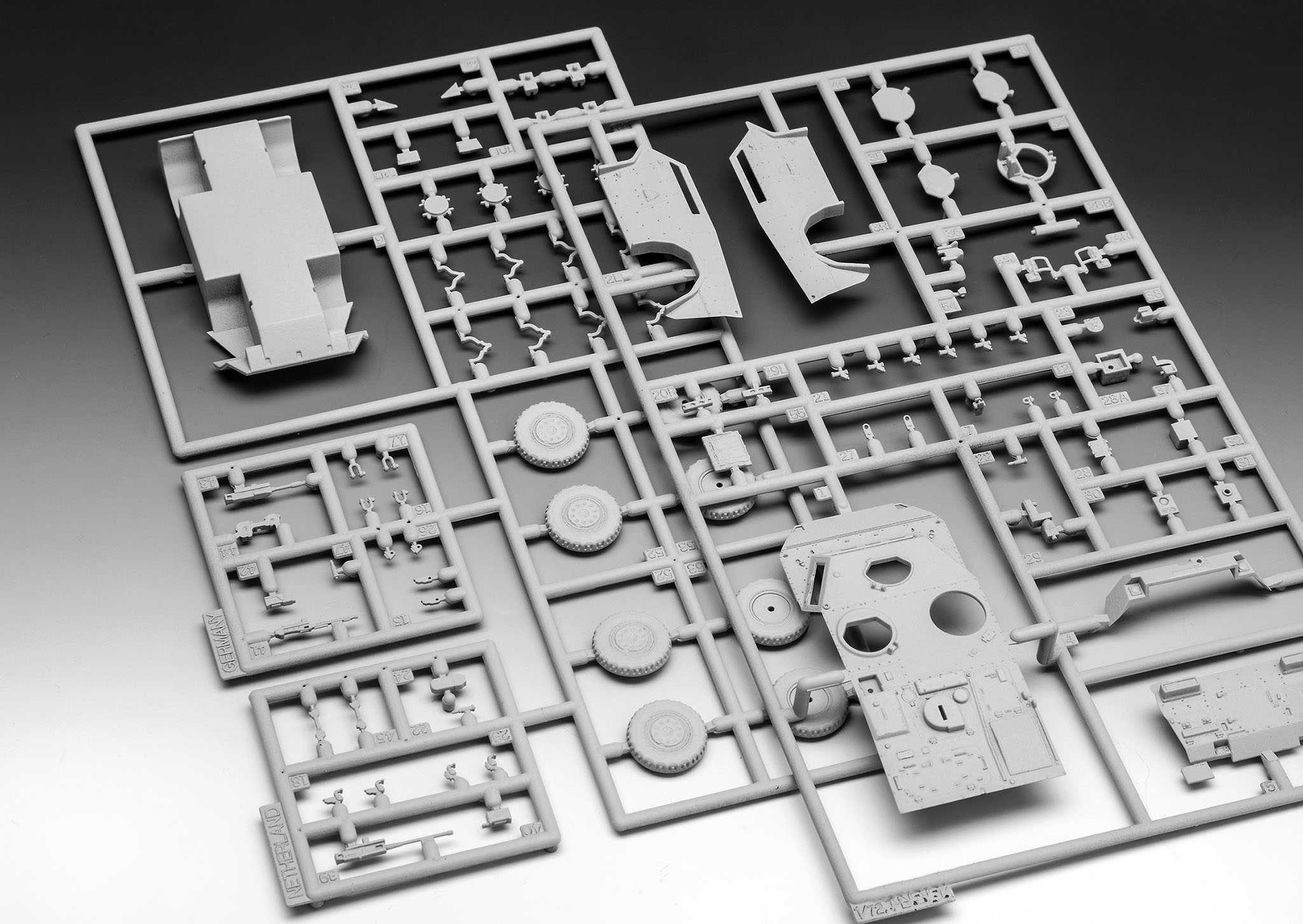 Plastic ModelKit military 03356 - Spähwagen Fennek (1:72)